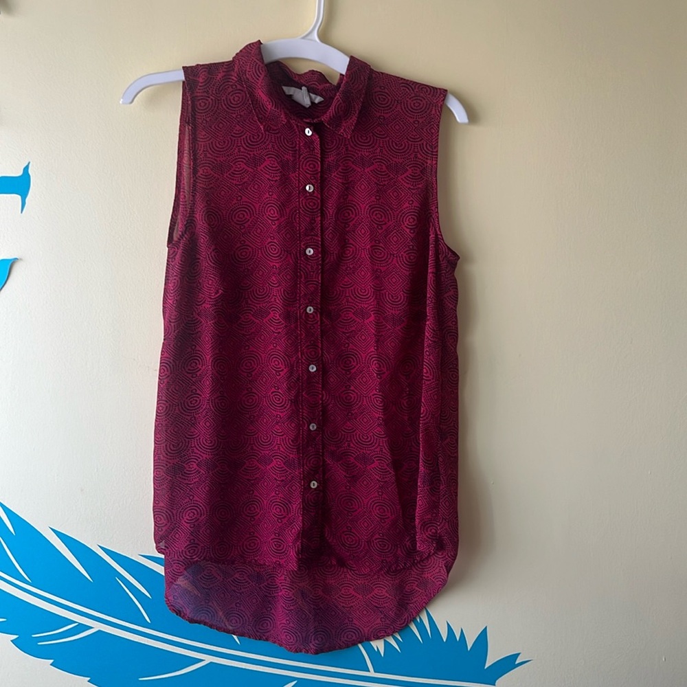 Pink sleeveless top